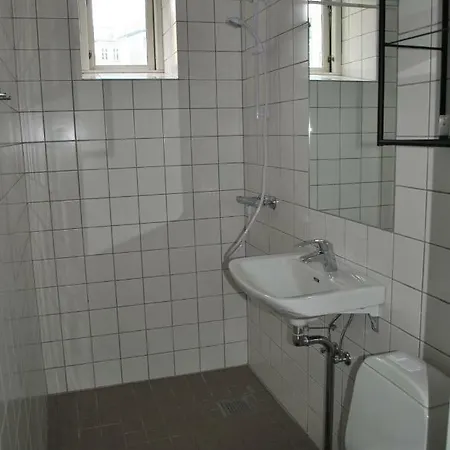 Central Lejlighed Til 3 Personer Pa Forste Sal Copenhagen